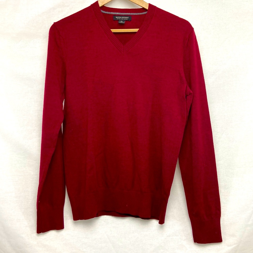 Banana Republic Mens Red V-Neck Sweater
